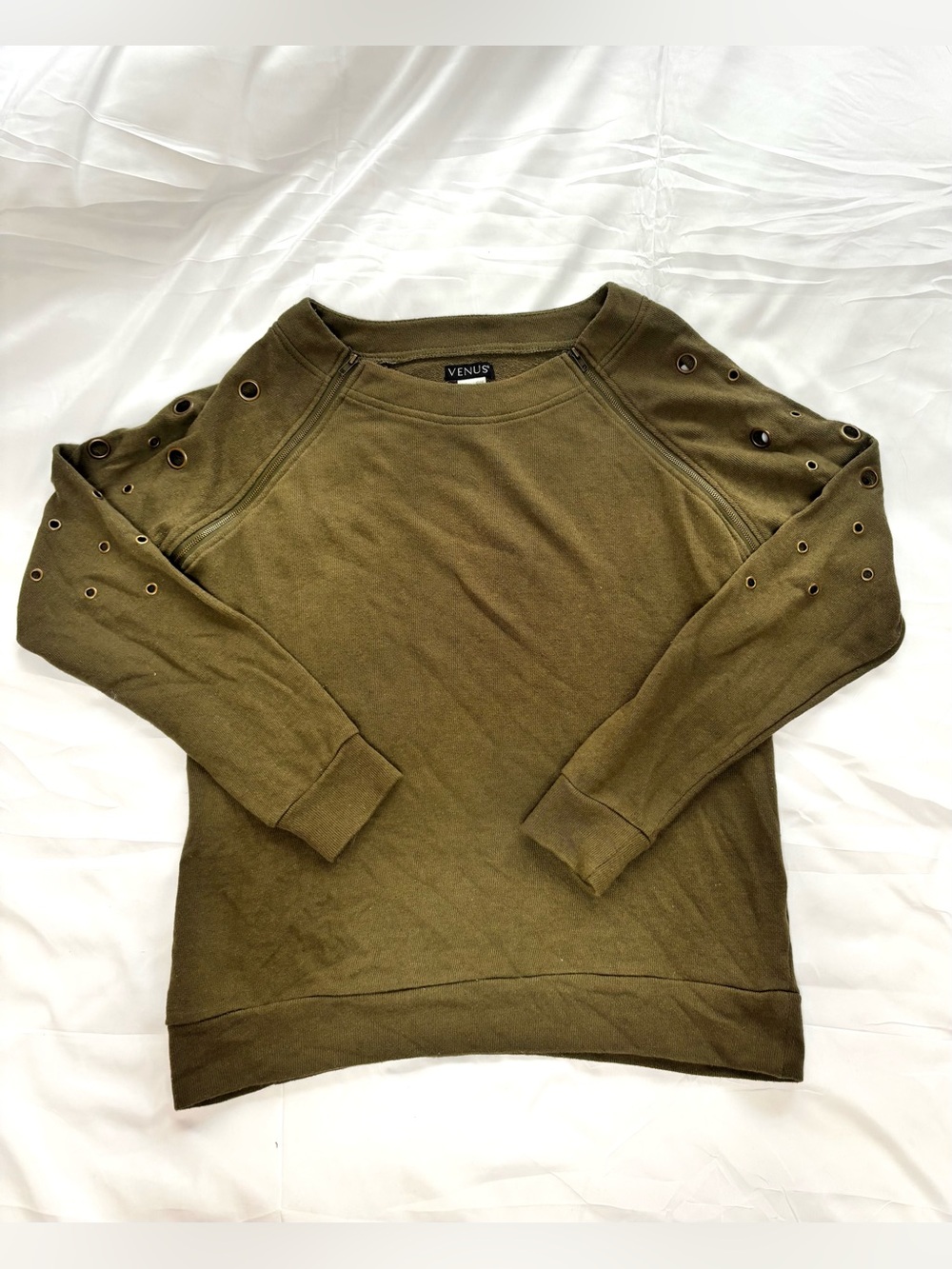 VENUS Olive Green Grommet Zip Shoulder Sweatshirt Size Medium